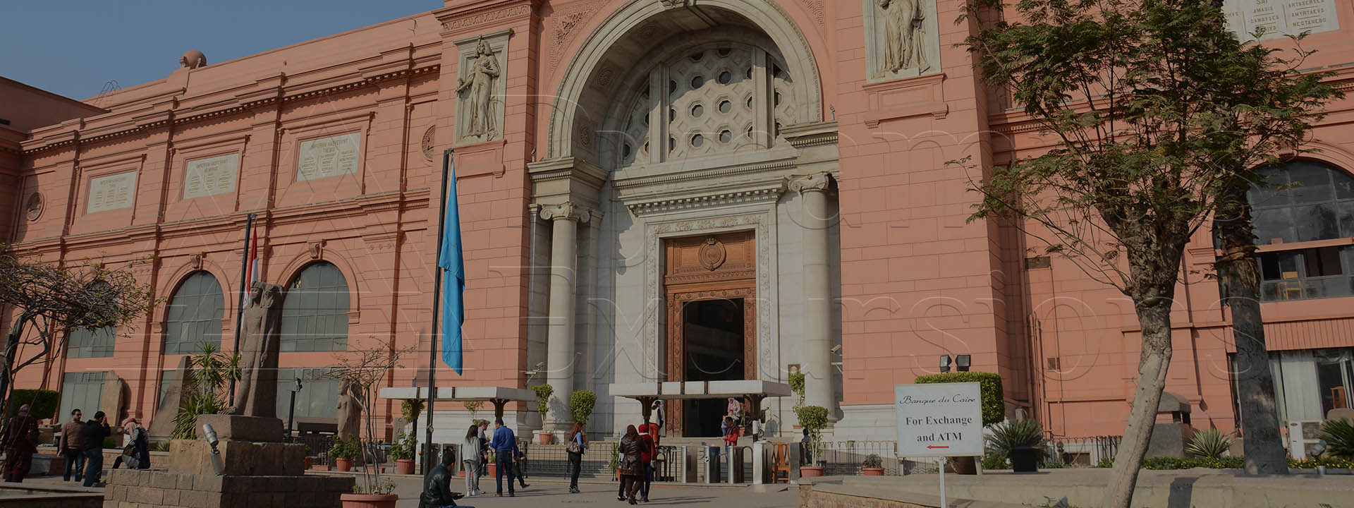 Pyramid and Museum Tour