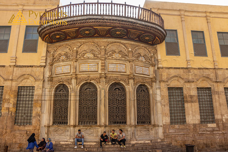 Day Trip To Giza Pyramids old Cairo, Citadel & Bazaar