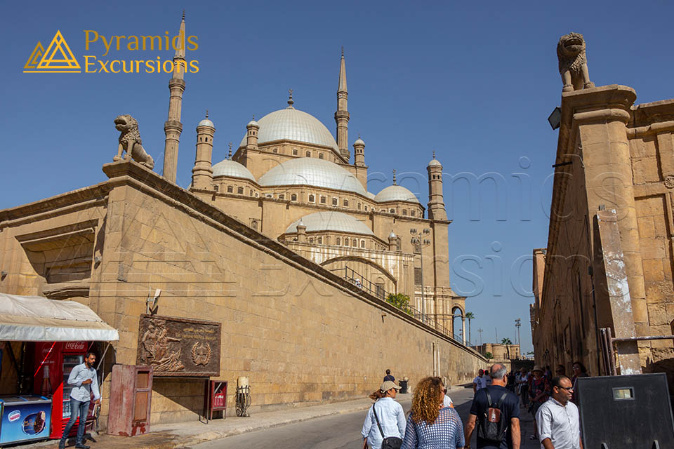 Day Trip To Giza Pyramids old Cairo, Citadel & Bazaar