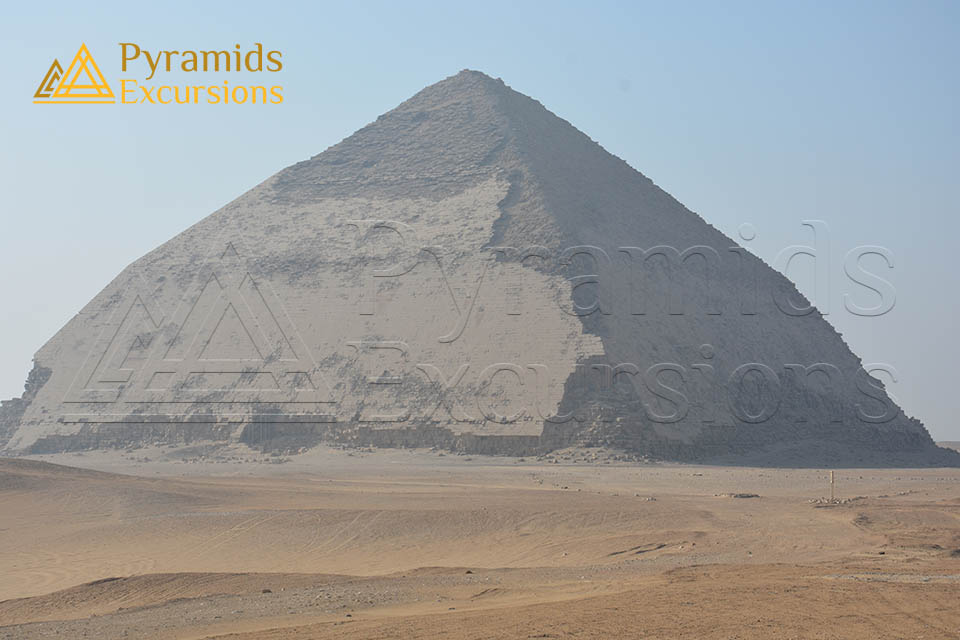 Giza Pyramids Tour Sakkara & Memphis Full Day