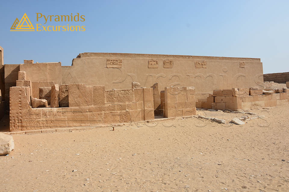 Giza Pyramids Tour Sakkara & Memphis Full Day