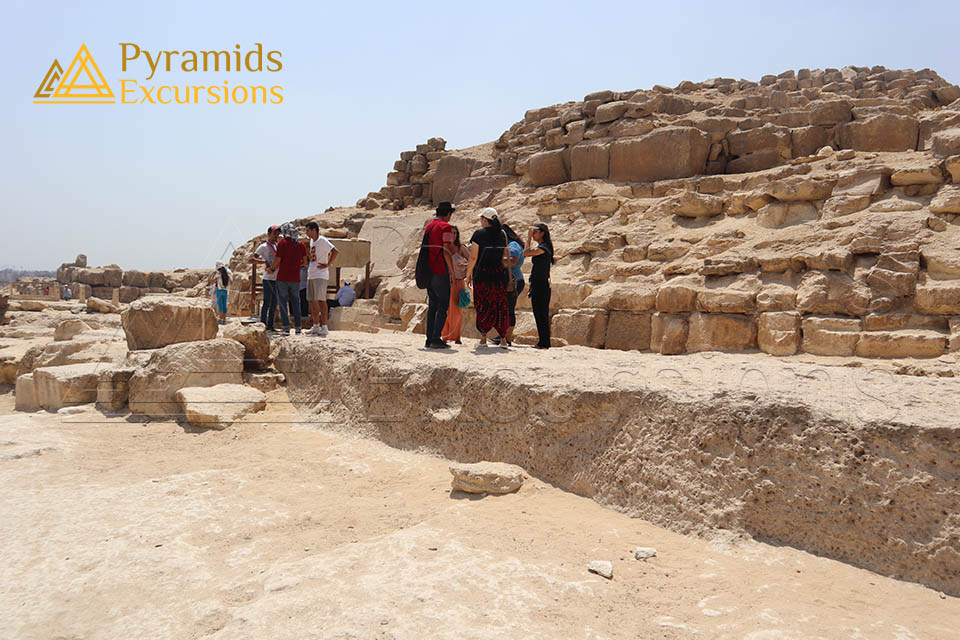Cairo and Giza Pyramids from Hurghada by Sharing Bus