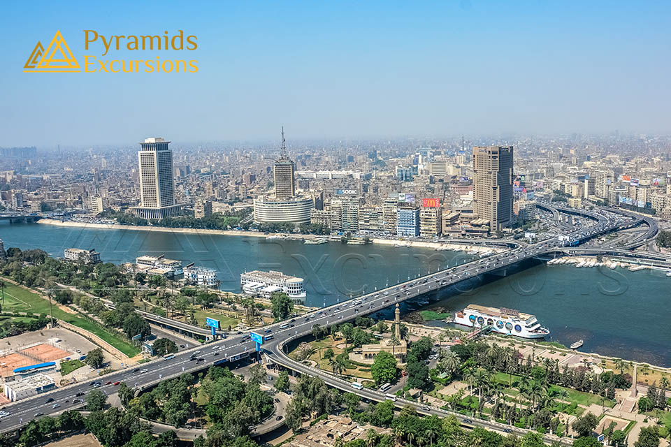 From Hurghada: Day Trip to Cairo by Flight and Guided Tour