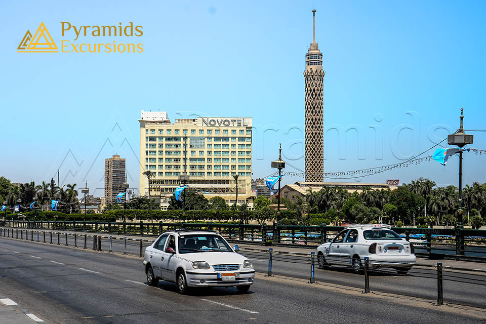 From Hurghada: Day Trip to Cairo by Flight and Guided Tour