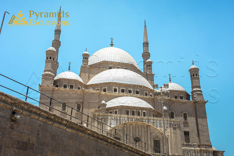 From Hurghada: 2 Day Trip to Cairo by Plane