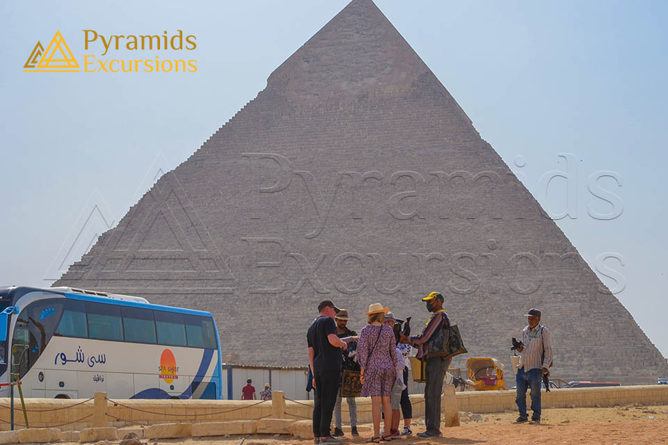 Pyramids, Museum Visit & Dinner Cruise Combo