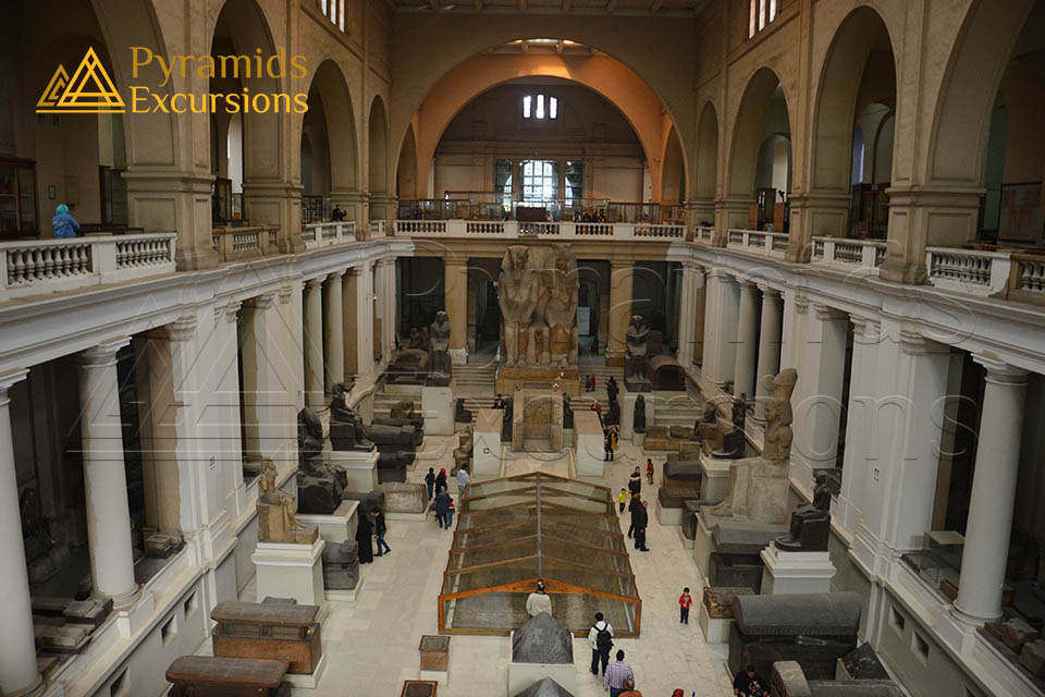 Pyramids, Museum Visit & Dinner Cruise Combo