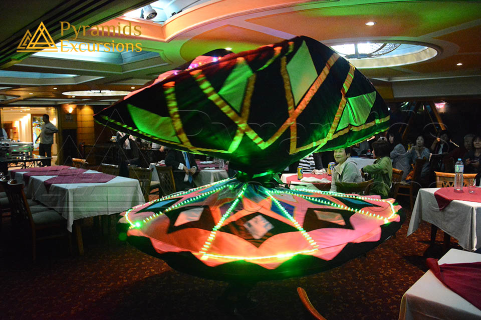 Pyramids, Museum Visit & Dinner Cruise Combo